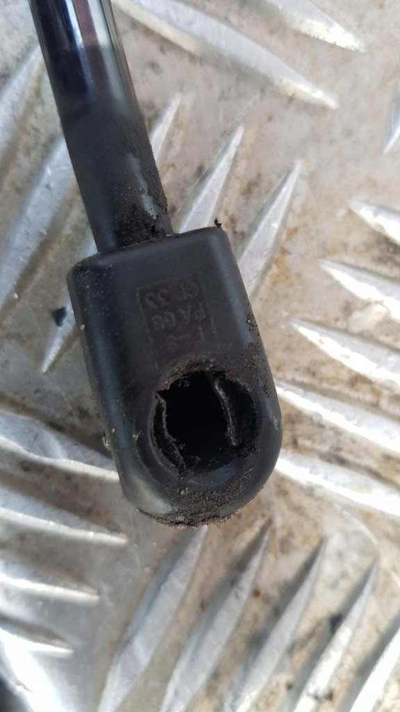 фото №10, Mercedes w163 ml амортизаторы крышки амортизаторы