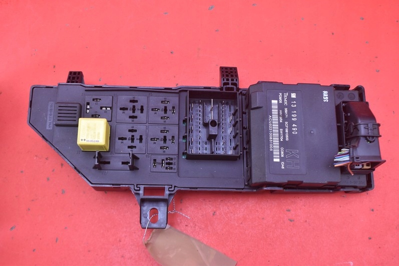 фото №1, Коробка запобіжників bsi opel signum 1.9 cdti