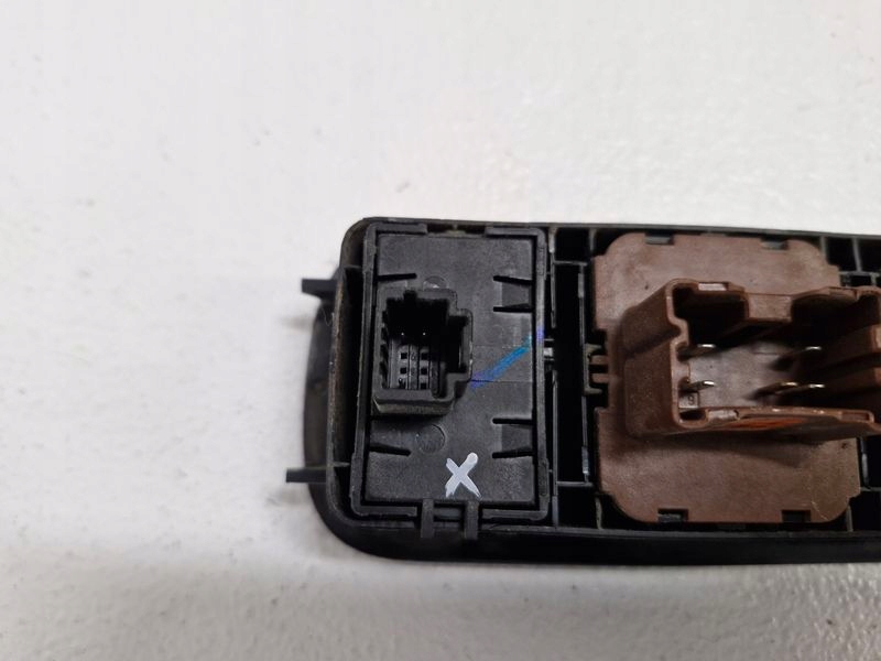 фото №6, Dacia duster i 1 переключатель кнопки панель окон левый перед eu 254117873r