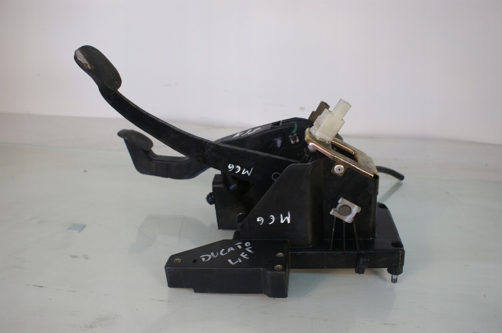 фото №1, Педалі гальма зчеплення ducato ii fl lift