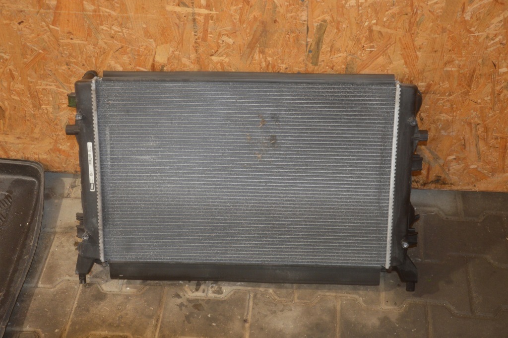 фото №1, Vw passat b6 fl 1.4 радиатор wody вентилятор