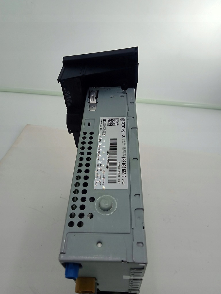 фото №8, Считыватель карта sd навигации mmi harman audi a5 a4 b8 8r2035666e