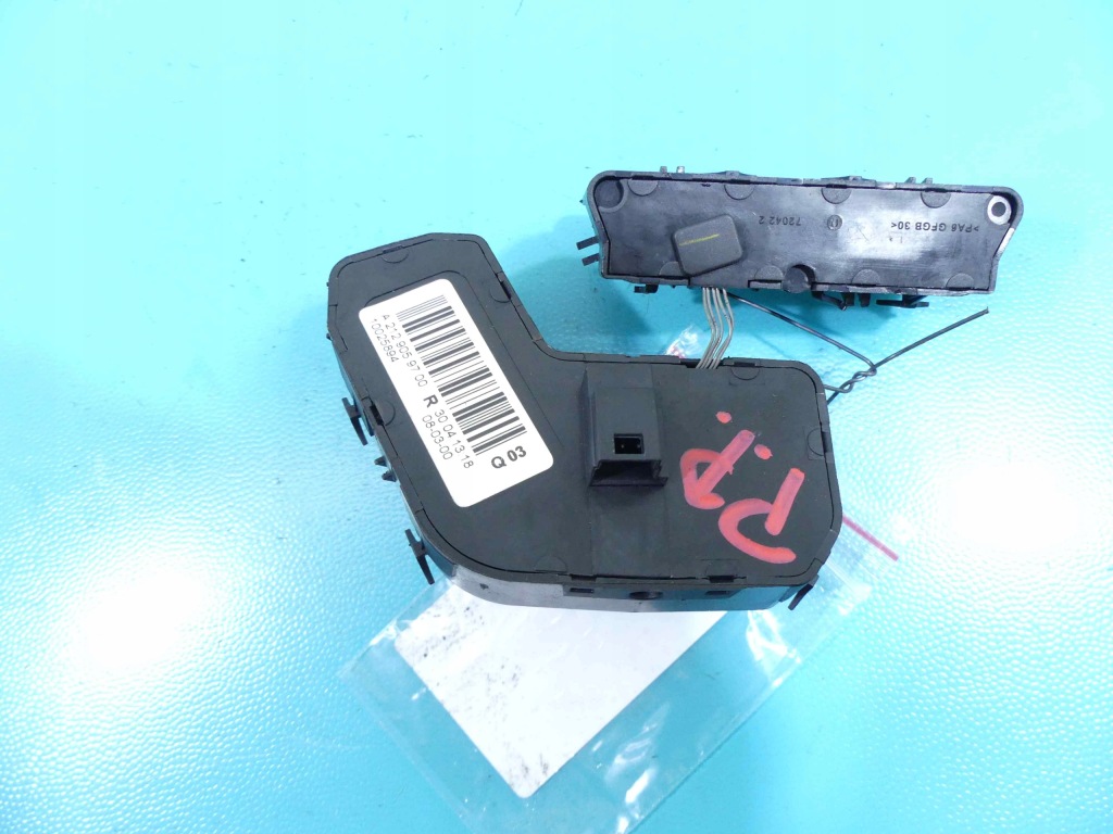 фото №3, Переключатель сиденье перед правый mercedes cls ii 218