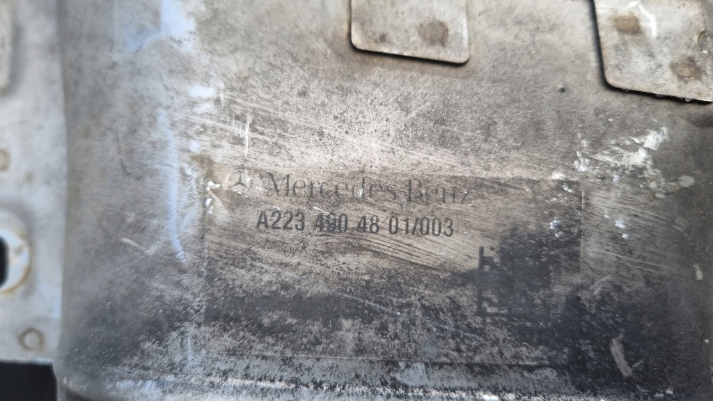 фото №16, Mercedes s-klasa maybach w223 бампер задня + наконечник вихлоп org