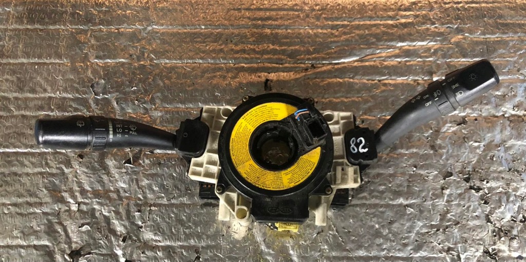 фото №1, Переключатель комбинированный переключатели + лента kia sorento i подрулевой переключатель рычаг