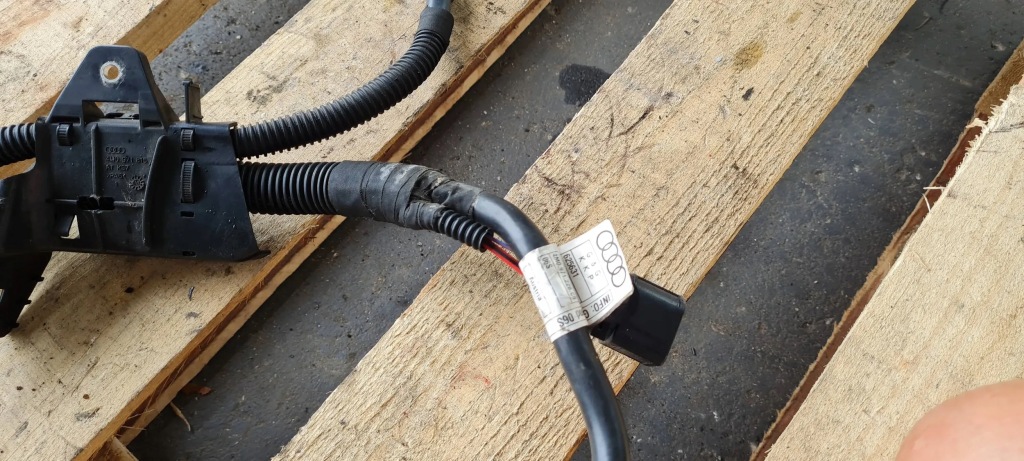 Q7 4m 2 шланг акумулятор стартер 3.0 tdi 4m0971288cb Київ