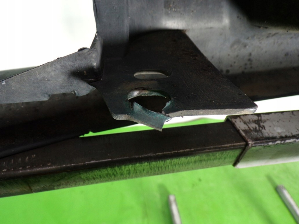 фото №15, Subaru impreza i бампер перед передній лак 64c