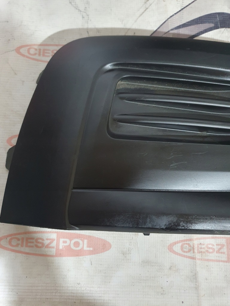 Решётка решётка радиатора правая противотуманной фары peugeot rifter оригинал 9816764180 Доставка