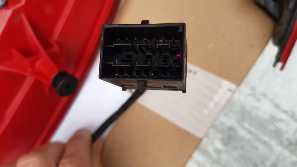 фото №8, Porsche macan лампа задние левая led