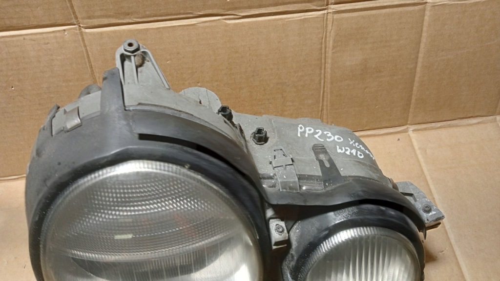 фото №4, Mercedes w210 лампа перед правая ксенон