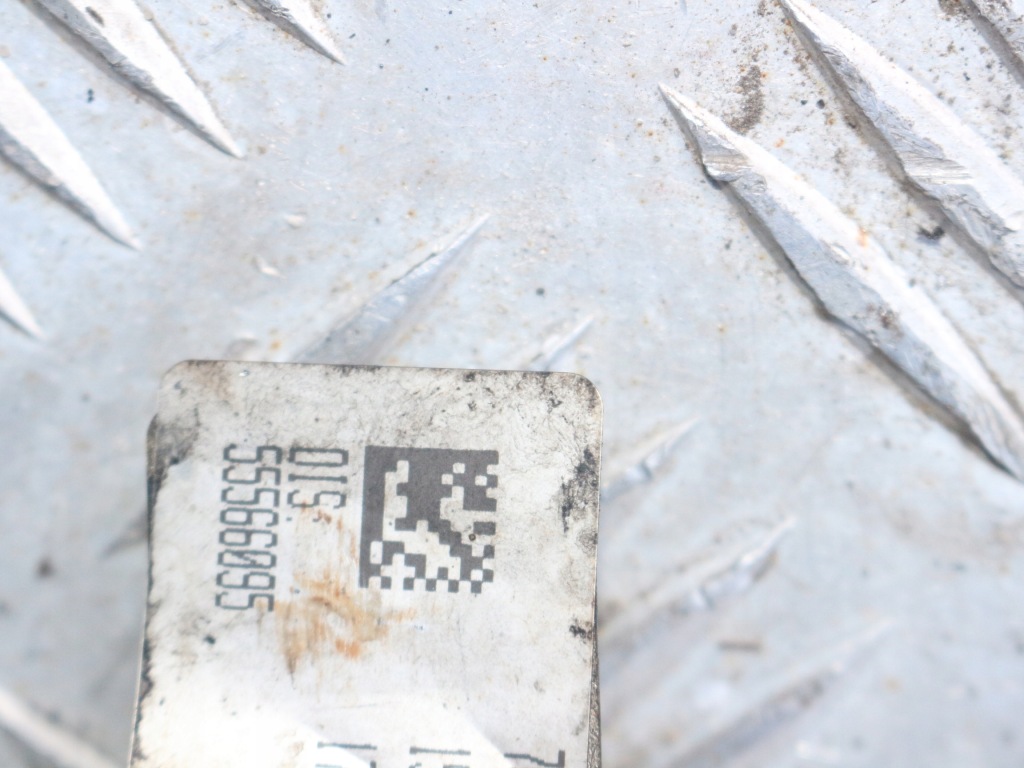 Astra j insignia a 2.0 cdti трубка патрубок шланг масляний 55566095 Оригінал