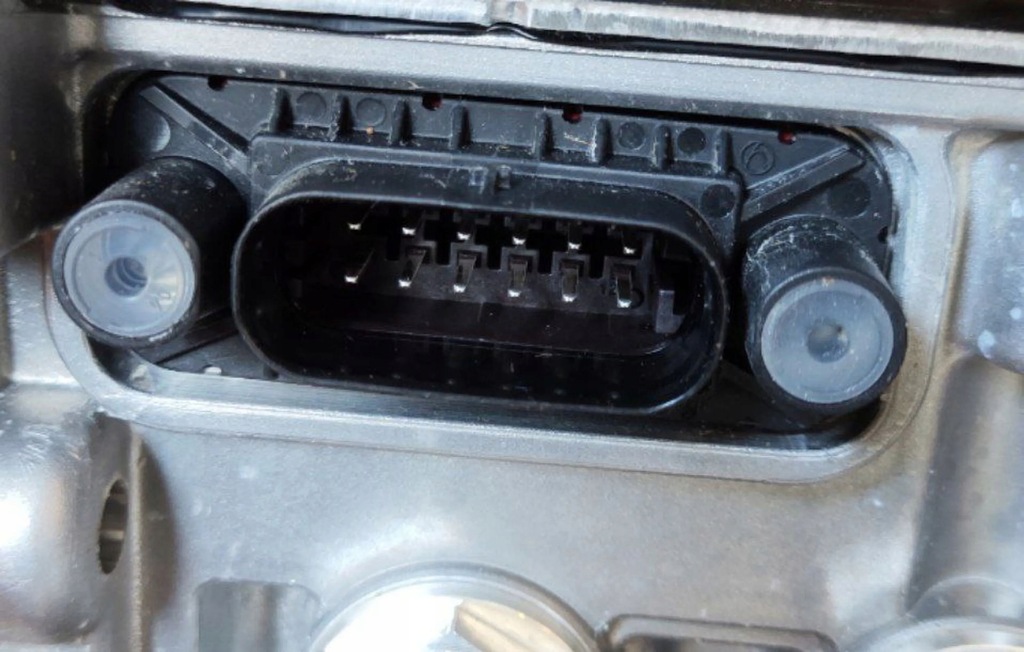 фото №9, Mercedes-benz eqb 2023 перетворювачі