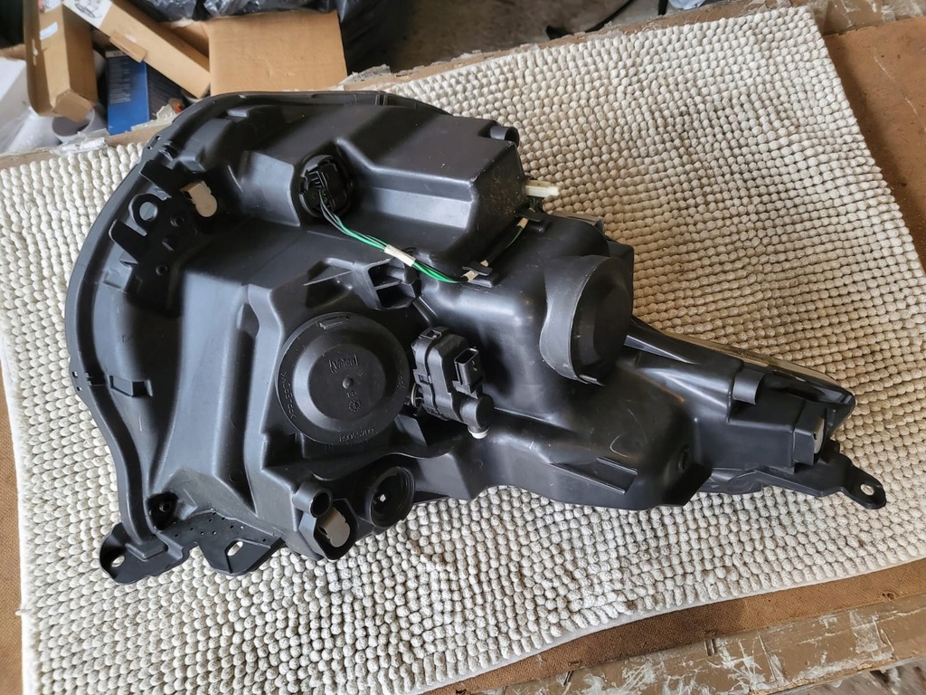 фото №14, Citroen c1 ii 14- лампа ліва оригінальна