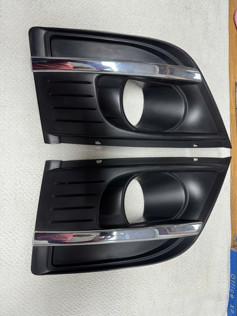 фото №1, Citroen c4 picasso i решітка бампера ліва