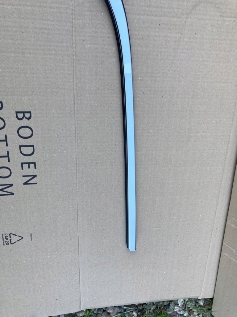 фото №4, Peugeot 208 молдинг скло ліва org.