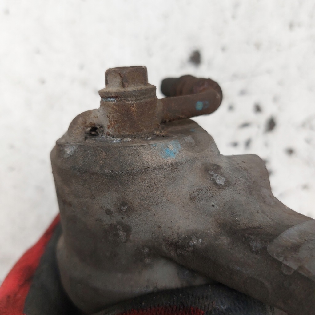 фото №13, Subaru legacy v супорт гальмівний правий задня tokico