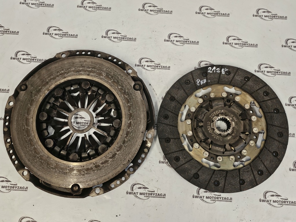 Avensis auris 1.6 d4d n47c16a 112km 13r сцепление диск прижим 31250-05210 Недорого