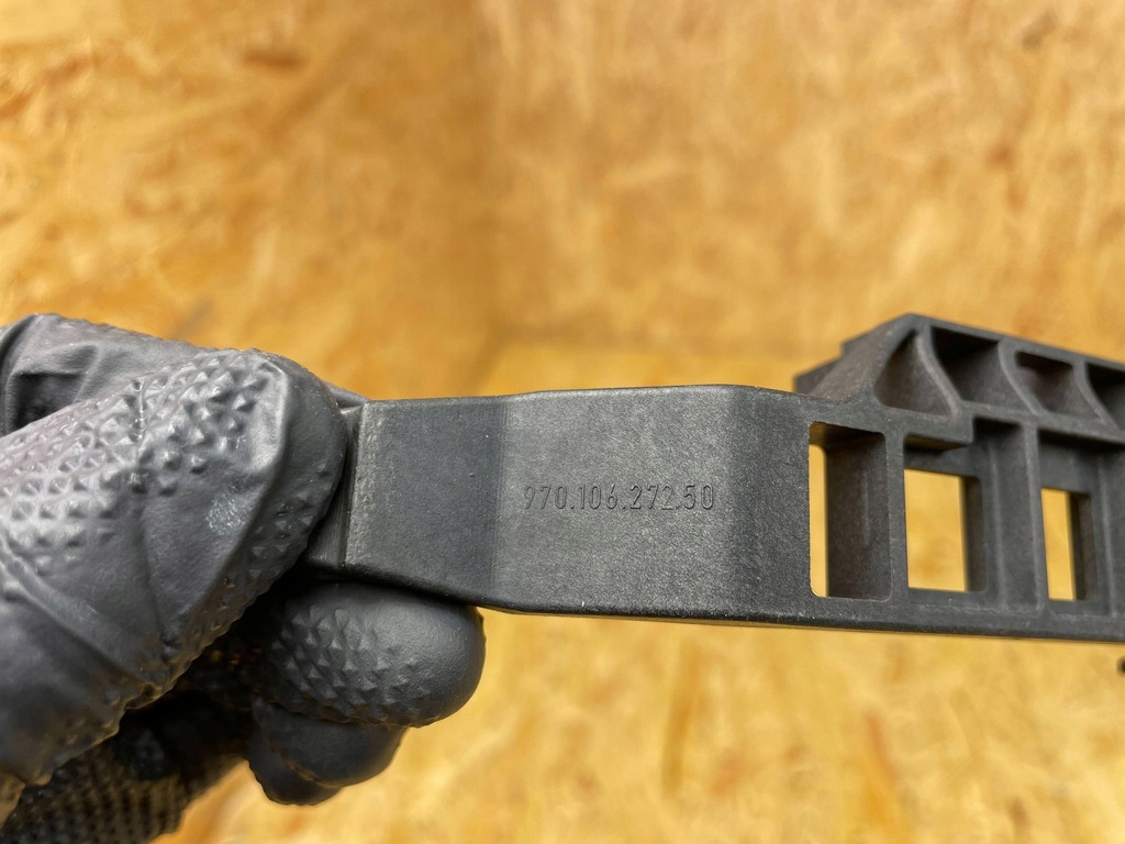 фото №10, Кронштейн кронштейн напрямна радіатора поперечина porsche panamera 970 97010627250