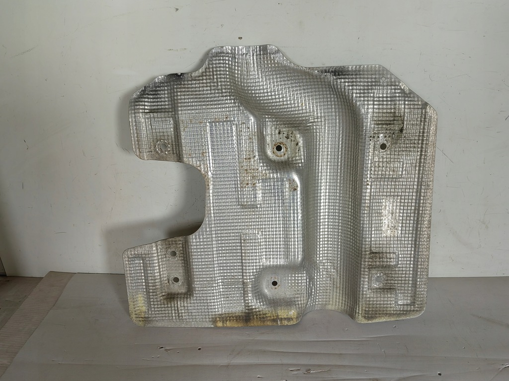 фото №1, Opel astra k 1.5crdi защита тепловая бака топлива