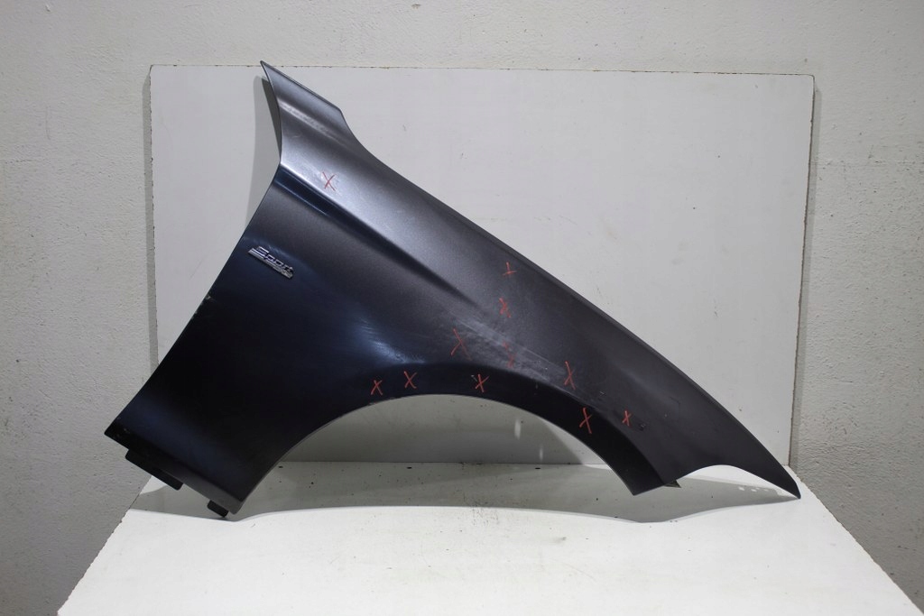 Купить Bmw 1 f20 f21 рестайлинг  крыло  перед передний правый