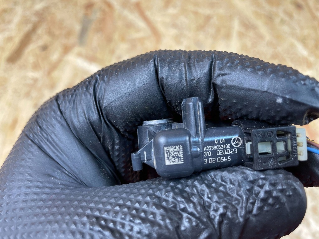 фото №9, Датчик удара ударный штекер mercedes w206 w223 w177 a2239052400