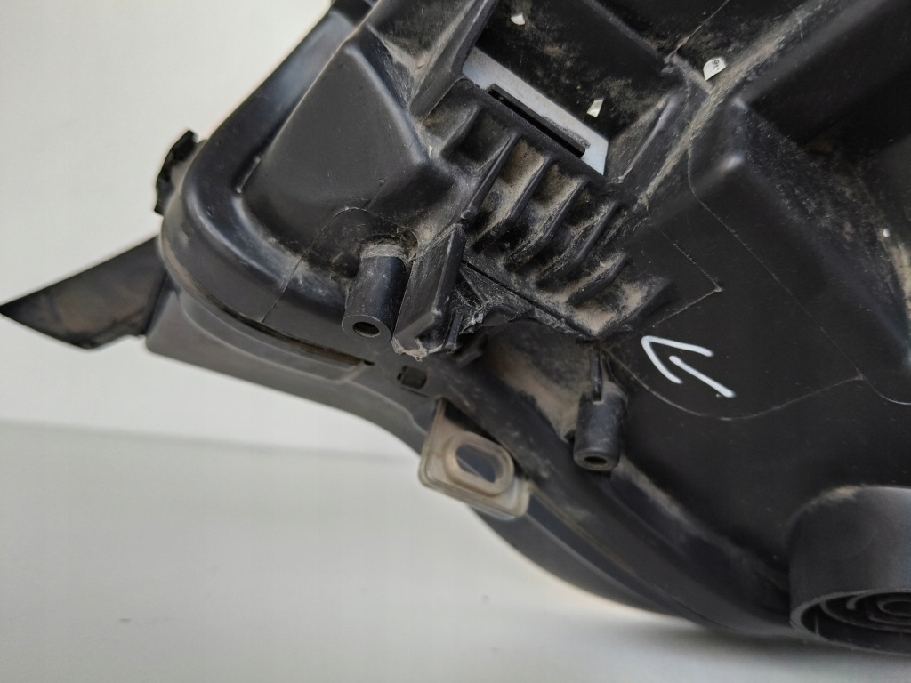 Лампа правая фара bmw i3 13- led Оригинал