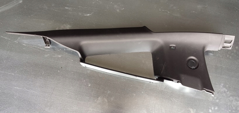 фото №1, 2010+ mustang заглушка пластик защита обшивка верхний