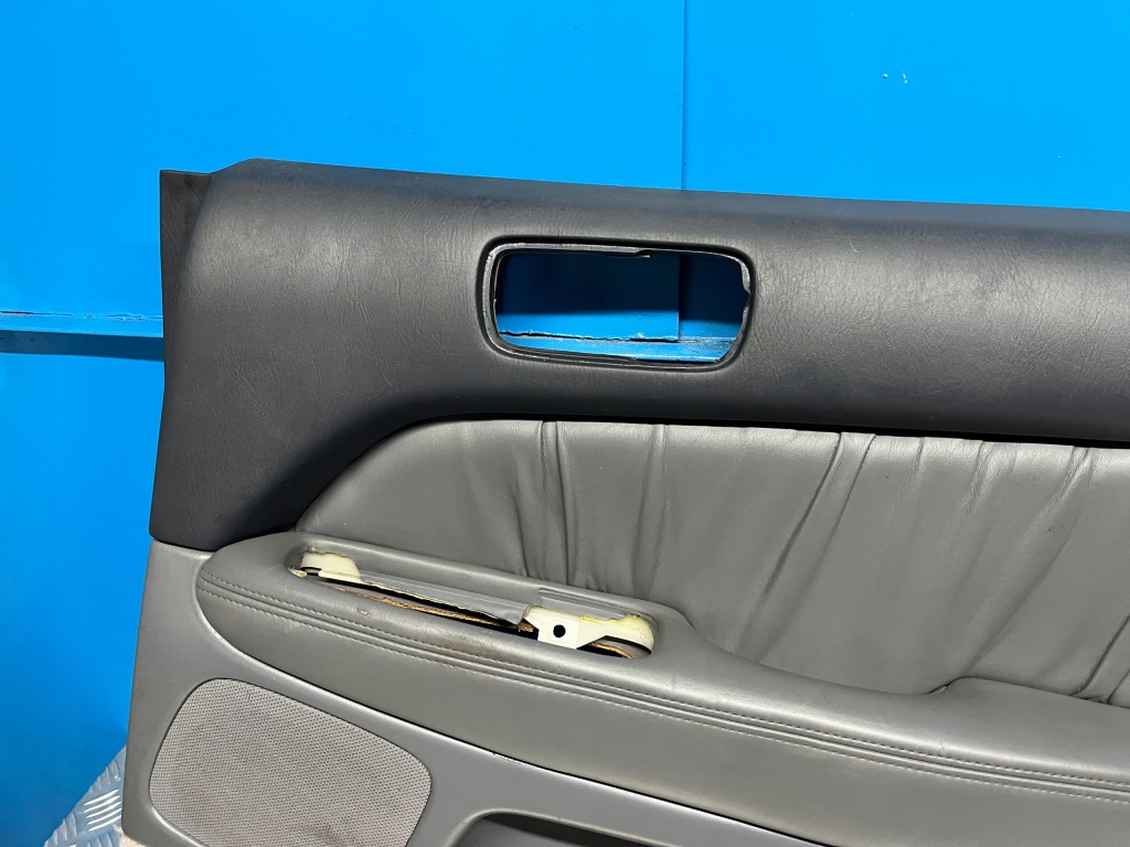 Lexus ls ii ls400 95- обивка дверь правый задняя Цена