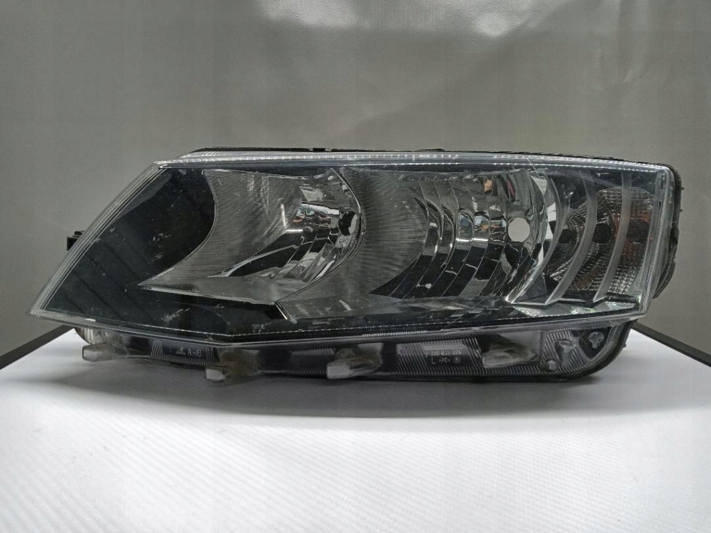 Купить Фара левая передняя перед full led skoda octavia 3 рестайлинг  5e1941015e