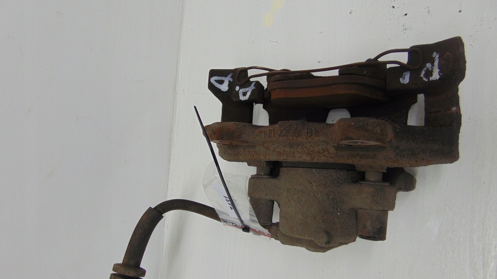 фото №3, | alfa romeo gt 2.0 jts суппорт правый перед