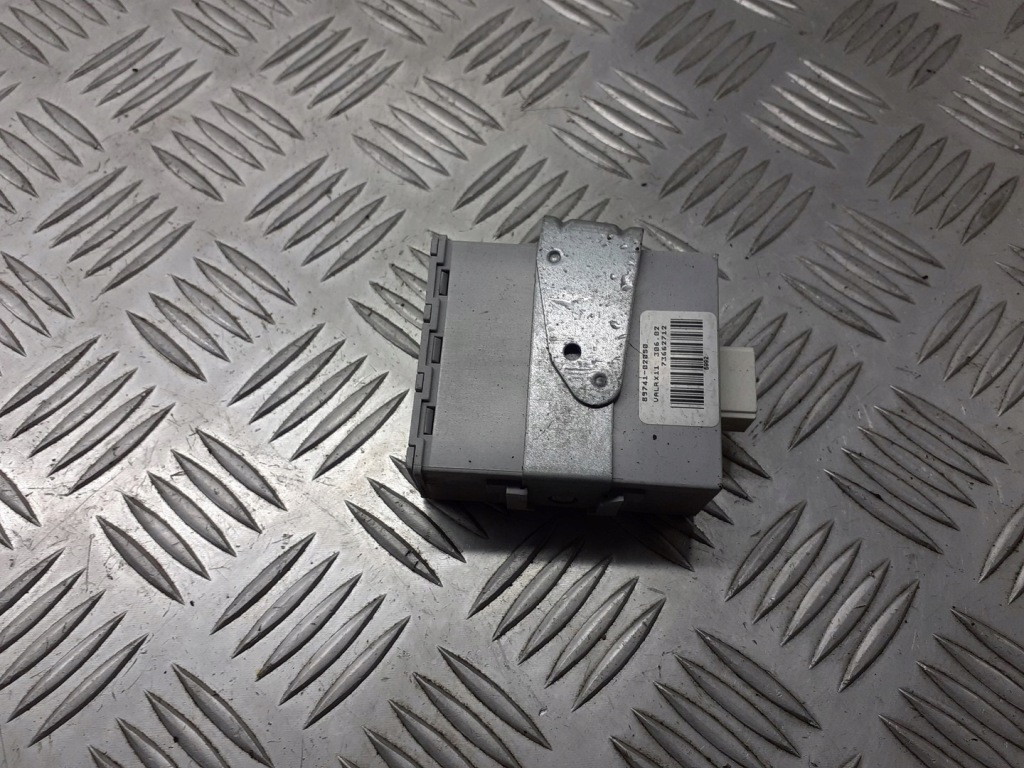 фото №1, Модуль замка центрального corolla e12 89741-02050