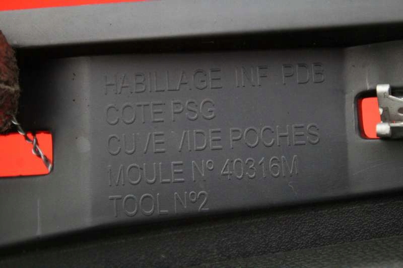 фото №14, Бардачок пассажира eu 681080008r renault megane 3 iii 08-14