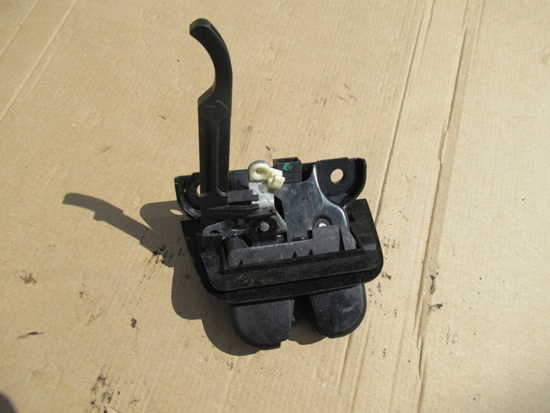 фото №1, Audi a3 8p 3 двері замок кришки багажника