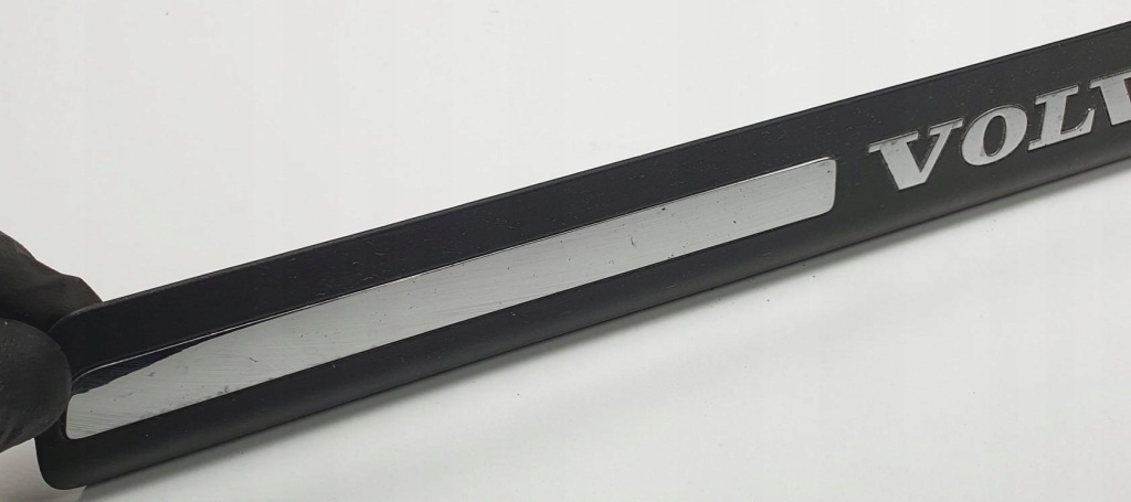 фото №4, Молдинг накладка поріг перед volvo v70 ii 8659960