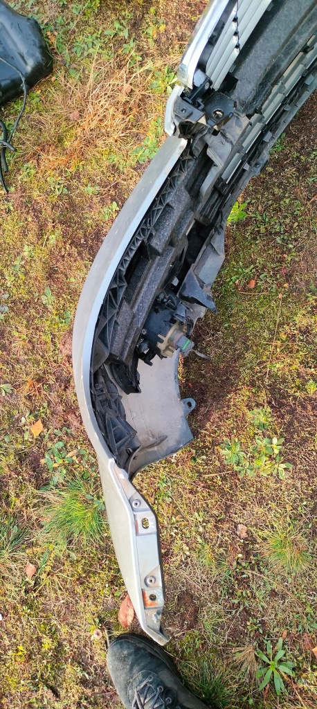 Бампер перед передний комплектный  mercedes w204 c klasa pdc Киев