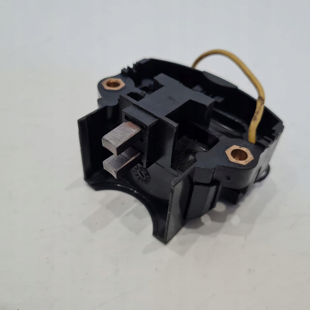 Volkswagen mercedes seat renault регулятор напряжения cq1010012 Оригинал