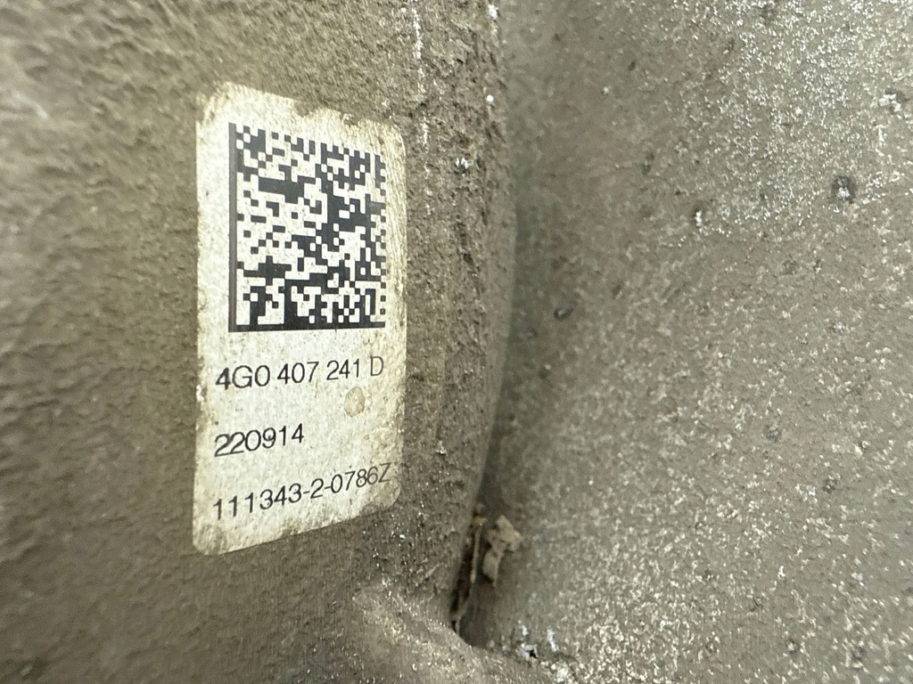 фото №11, Audi a6 c7 2015 з передній поворотний кулак колеса передній