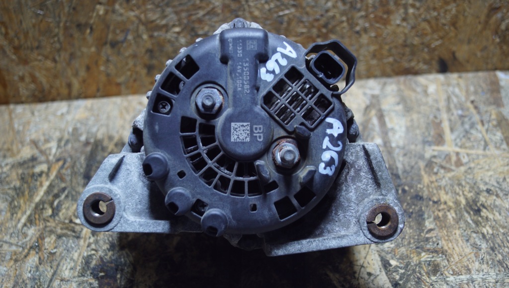 Генератор opel corsa zafira meriva 13500582 Недорого