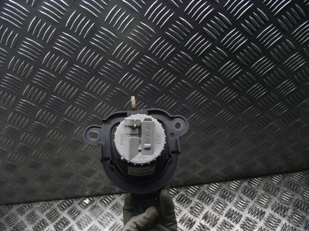 фото №7, Противотуманная фара перед alfa mito 11r левый правый