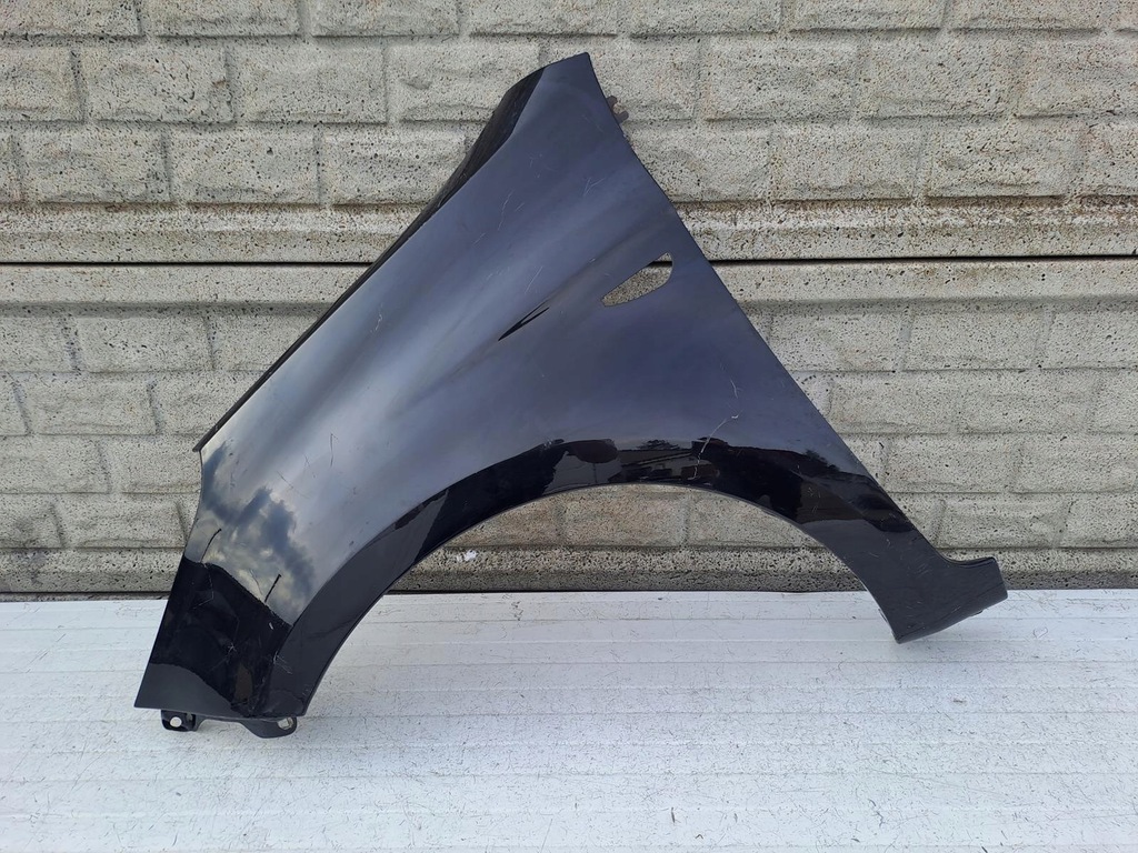 фото №1, Крила правий лівий hyundai i20 08-12