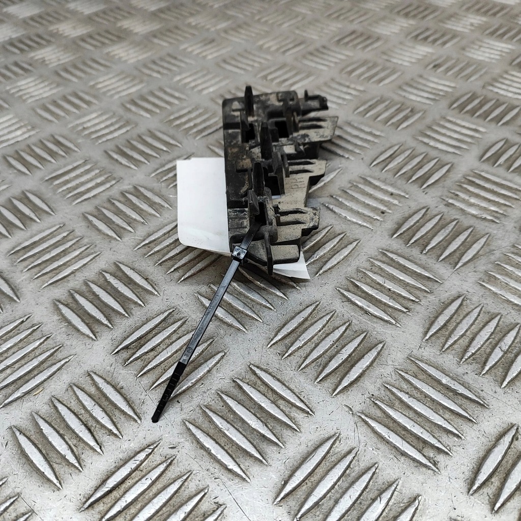 фото №5, Audi e-tron gt 2022 перед сторона правая молдинг порог