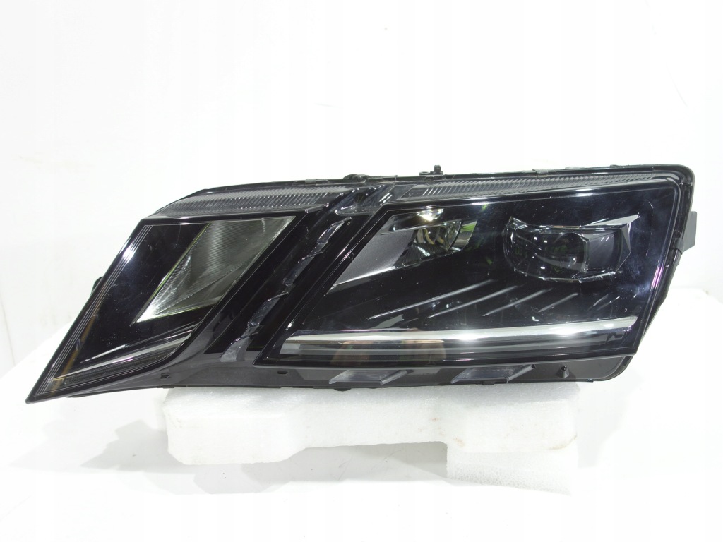 фото №1, Лампа перед левая skoda octavia iii lift 16-20