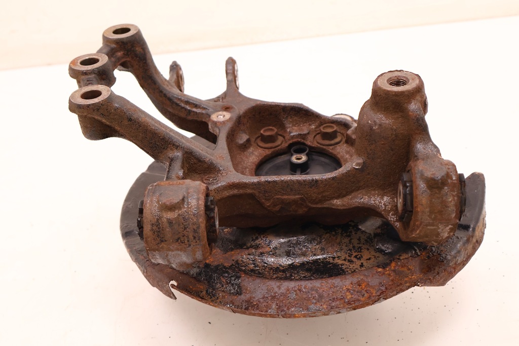 фото №8, Mazda cx-5 ii 2.2d 17- поворотный кулак правая задняя pa66-gf50