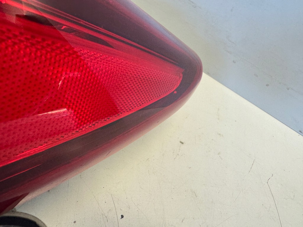 фото №8, Hyundai kona лампа правый задняя 92402j9100