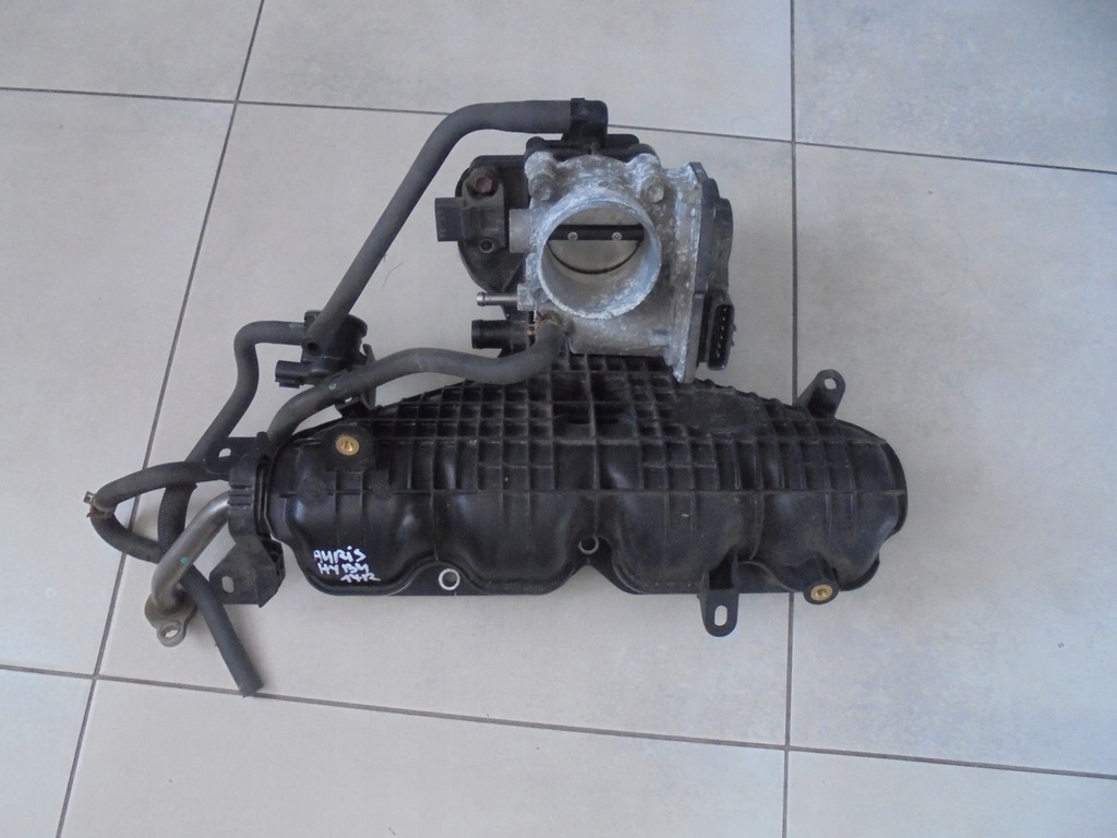 фото №1, Коллектор всасывающий дроссельная заслонка toyota auris hybr 17r