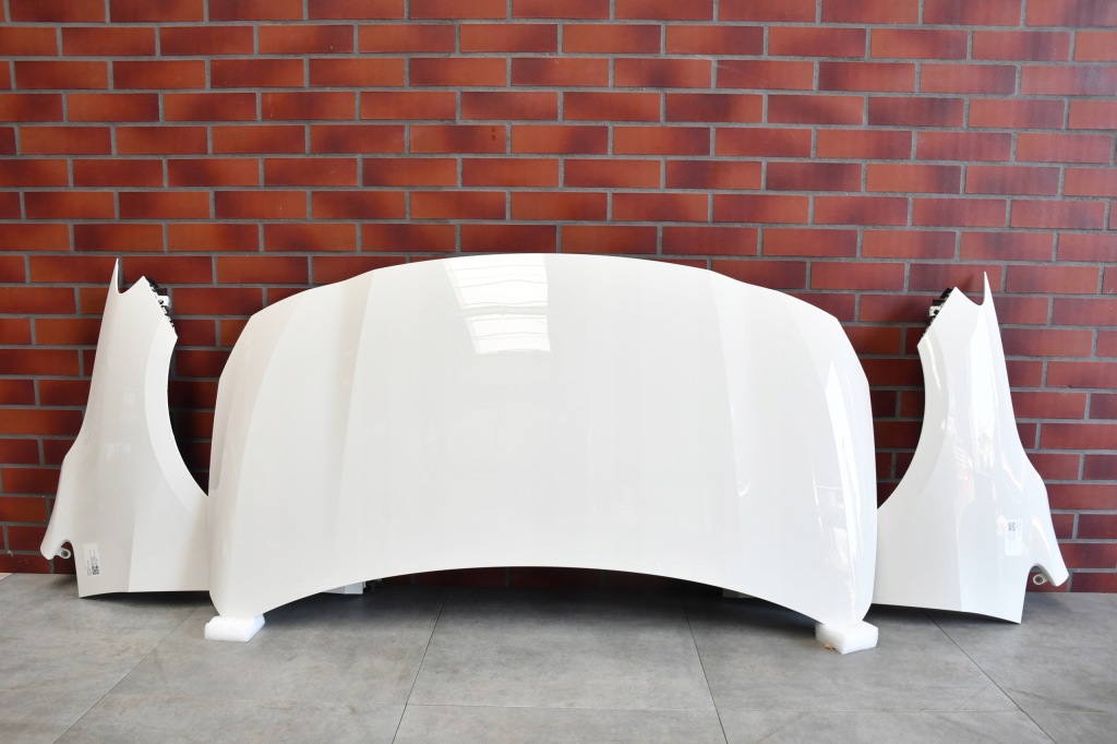 Капот радіатор ремінь підсилювач крила bmw 2 u06 m-pakiet a300 в Україні