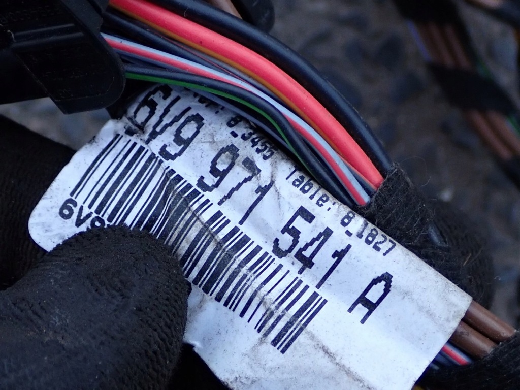 Фаркоп  буксирувальний кулька роз'єм skoda fabia iii 6v9092155b відсутній ключ Ціна