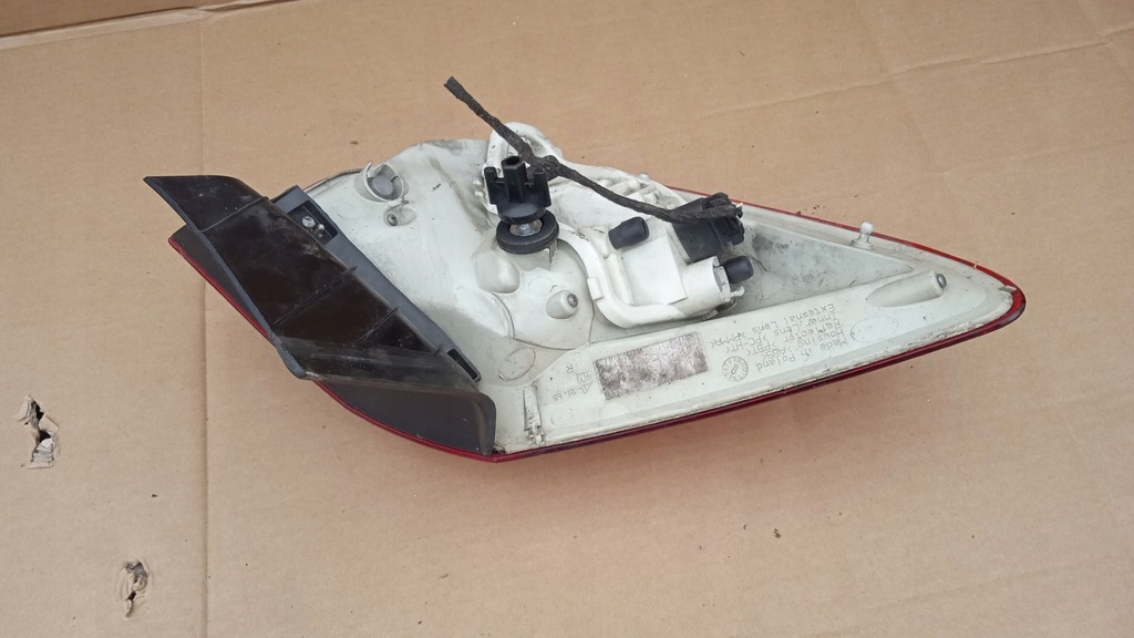 фото №6, Opel astra j hb лампа задня права