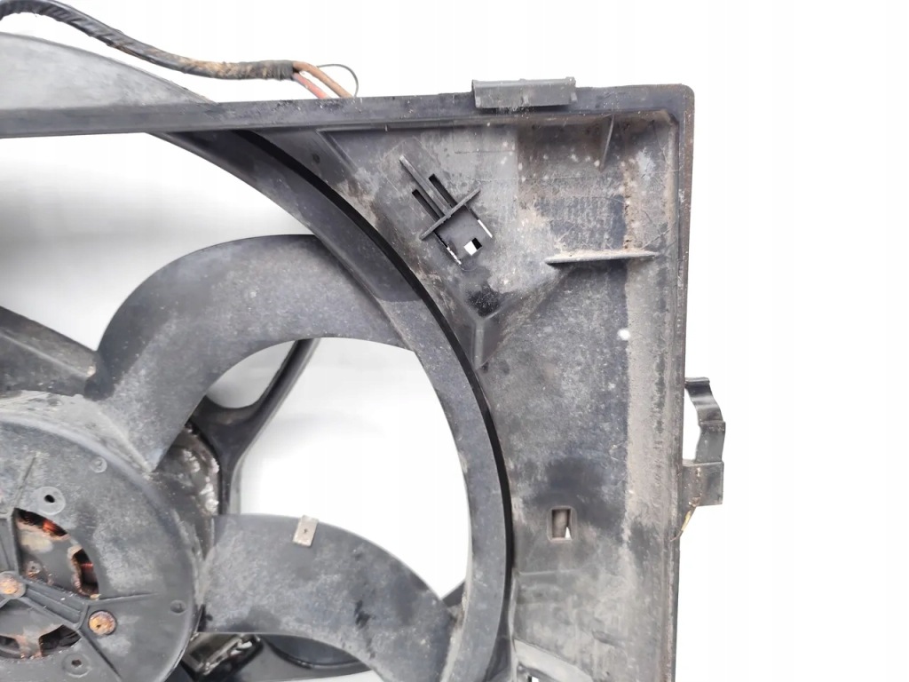 Bmw x1 захист вентилятора радіатора 18d sdrive дизель 105kw 143 hp 2014 Доставка