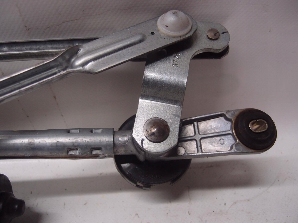 фото №8, Механизм дворник перед leaf ii